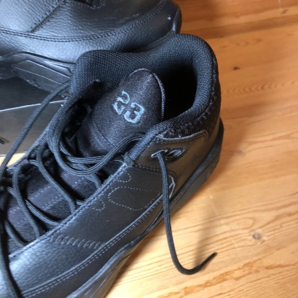 Air Jordans Max Aura 3 GS Black Basketball Shoe Michael Jordans - Picture 4 of 9